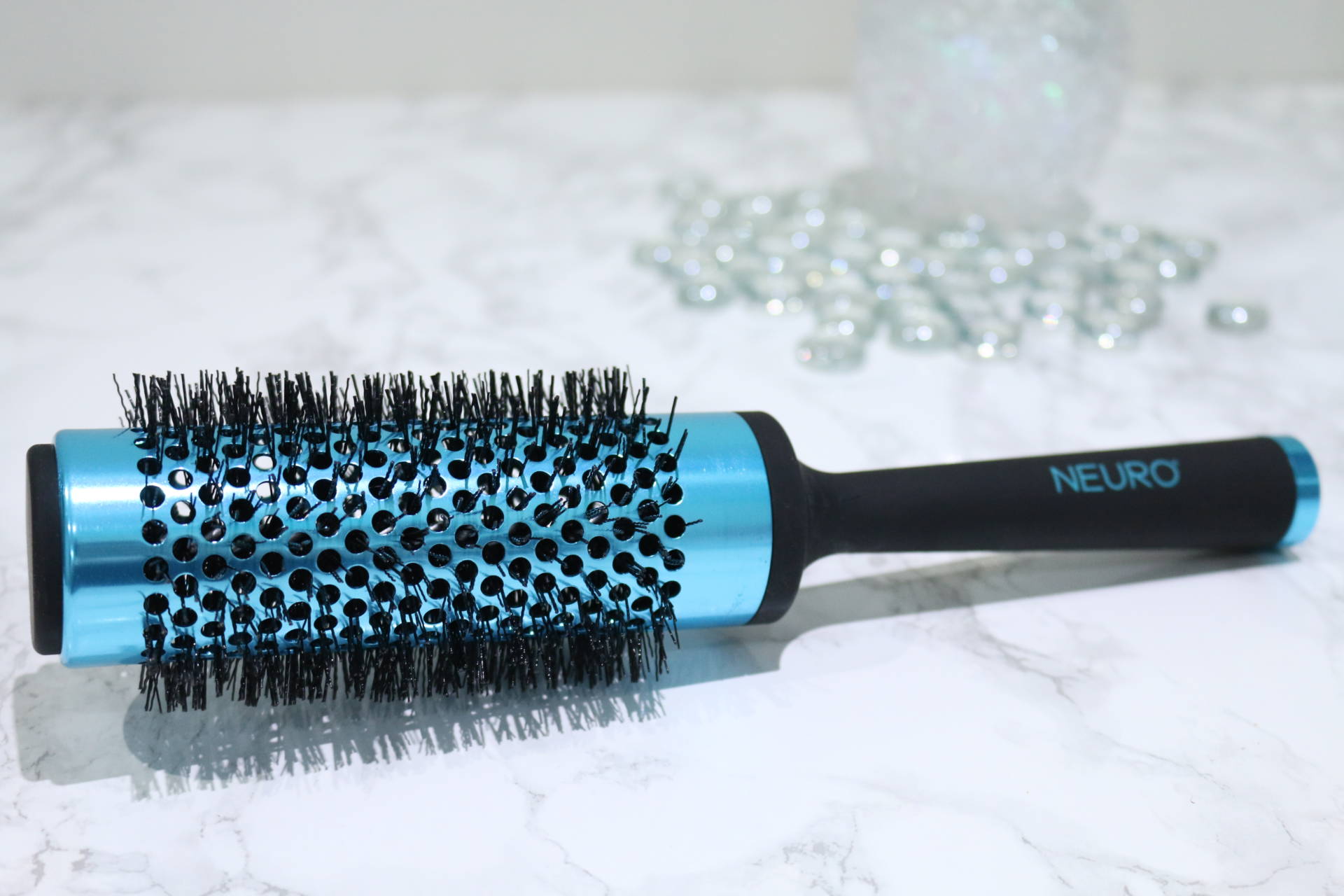 Paul Mitchell Haircare Favourites 4 Paul Mitchell Neuro Round Styling Brush, Paul Mitchell Haircare Favourites