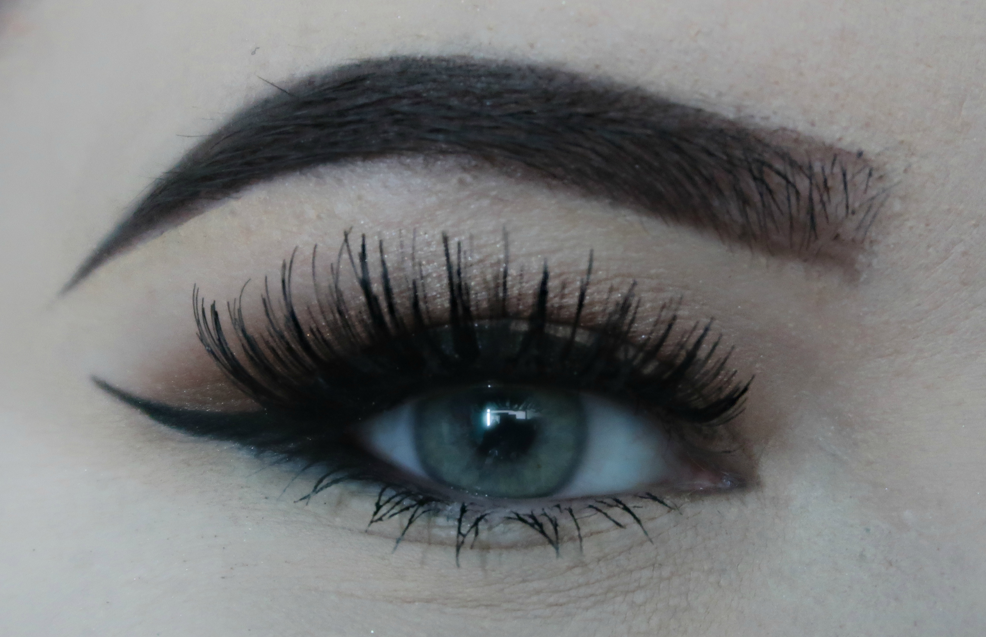 Eyelashes Galore! 2 eye candy lashes in 302