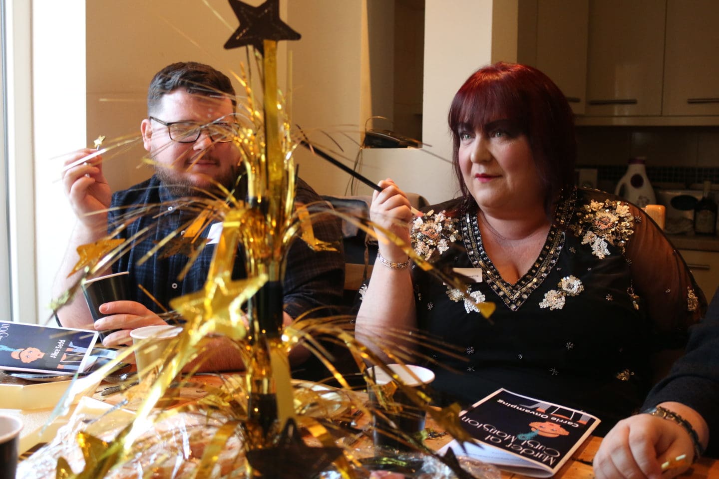 Red Herring Games 'Murder At The Merkister Hotel' Murder Mystery Party Game For 10 Players - 1930s Themed Dinner Party Game
