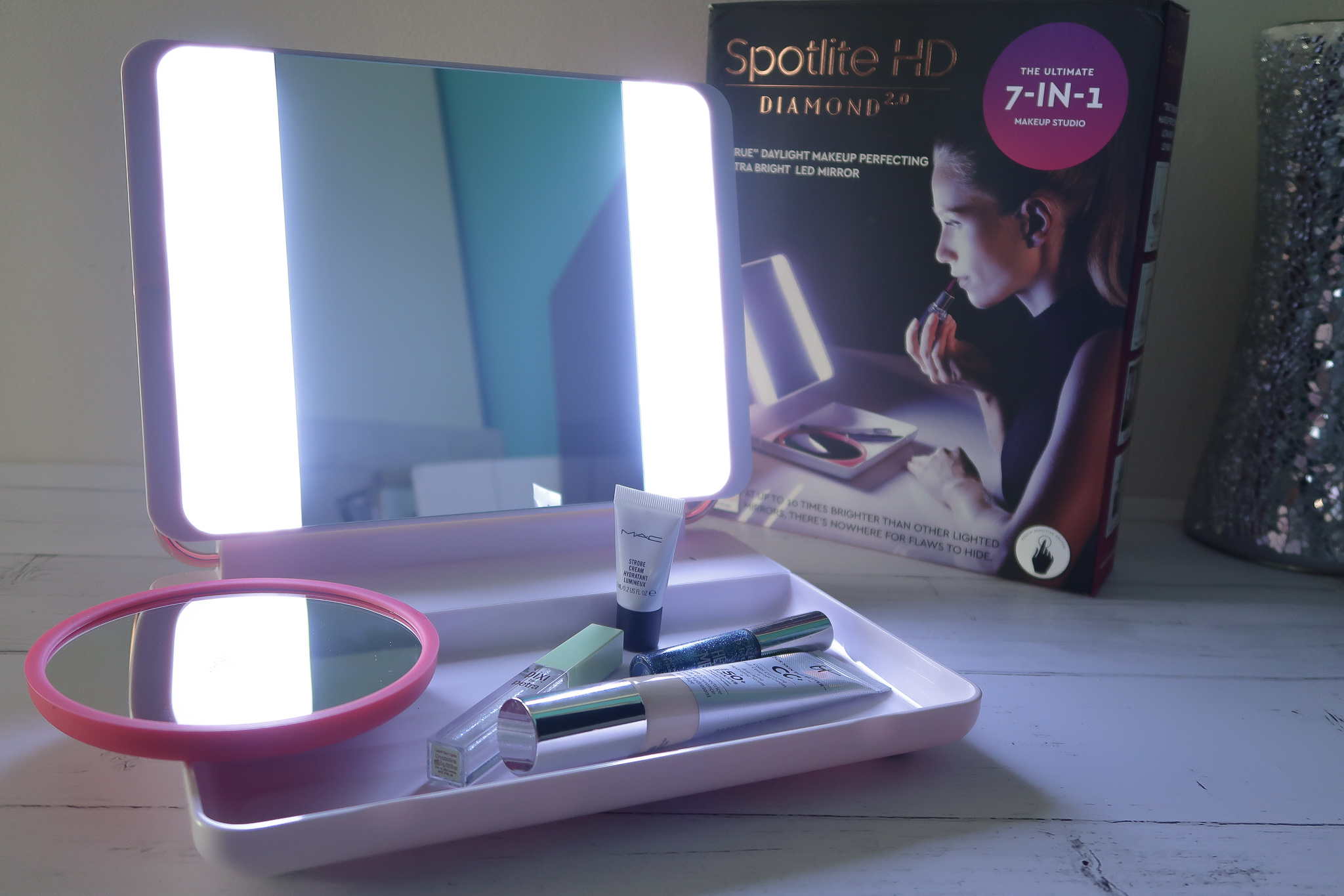 Spotlite HD - The Makeup Mirror You Need! 2 Spotlite HD