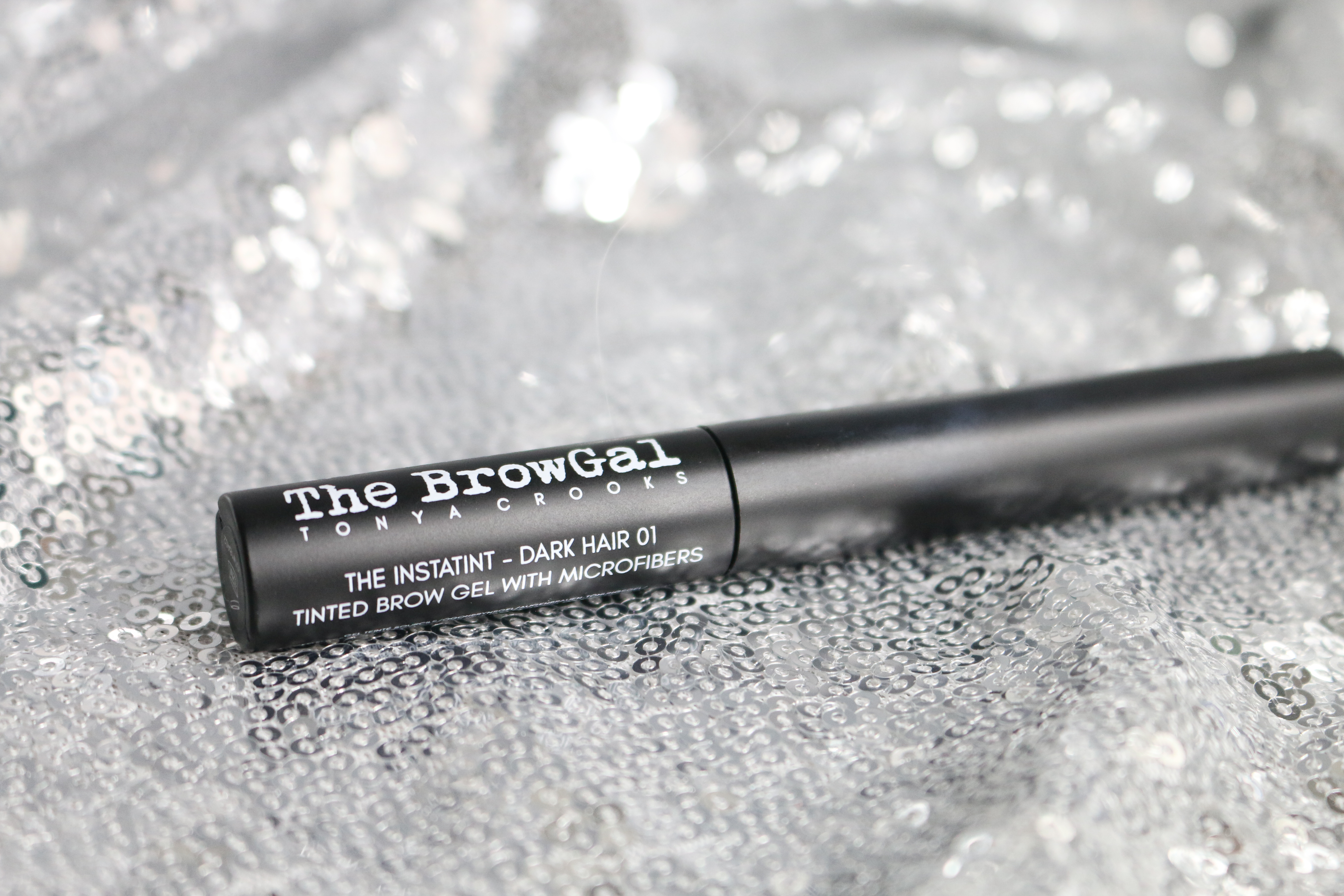 Creating Perfect Eye Makeup 10 the browgal instatint