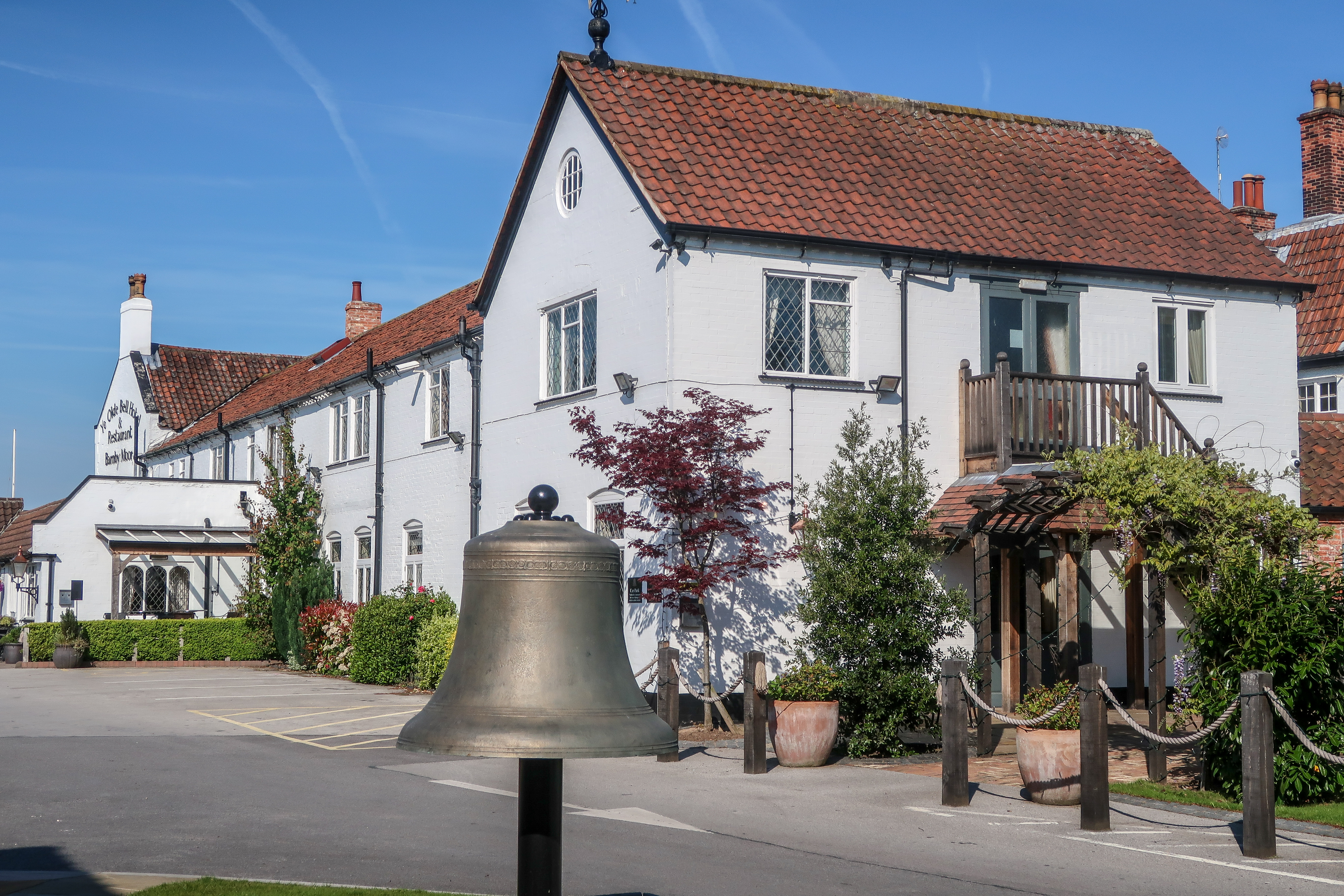 Ye Olde Bell Spa Review, georgina grogan, shemightbeloved