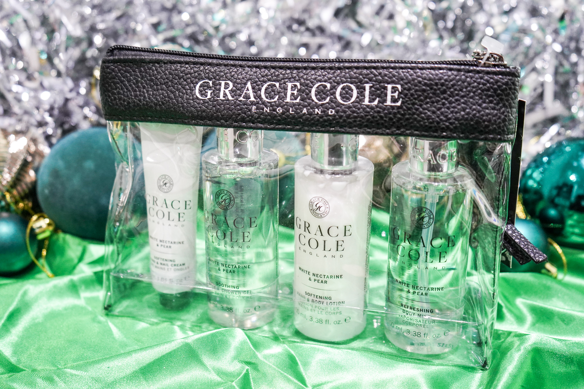 Christmas Gift Guide 2021 Part 1 9 Grace Cole White Nectarine & Pear Luxury Travel Set