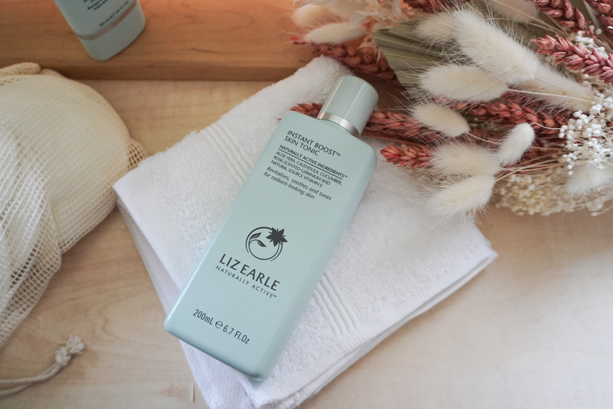 Ad - Liz Earle Cleanse & Glow™ Transforming Gel Cleanser Launch! 3 Liz earle Instant Boost™ Skin Tonic