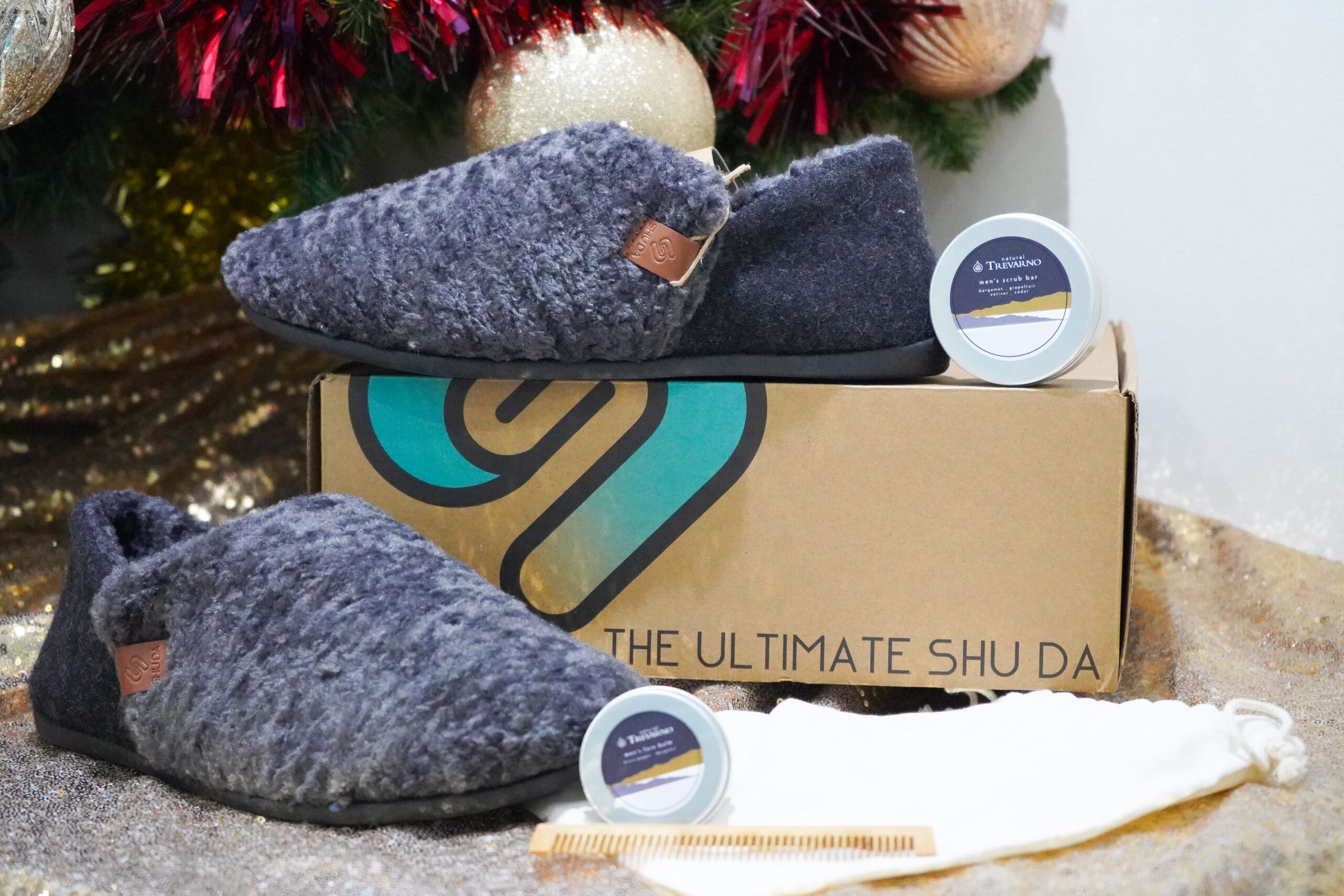 Shu Da x Trevarno Men's Beard Grooming Skincare Slippers Gift Set