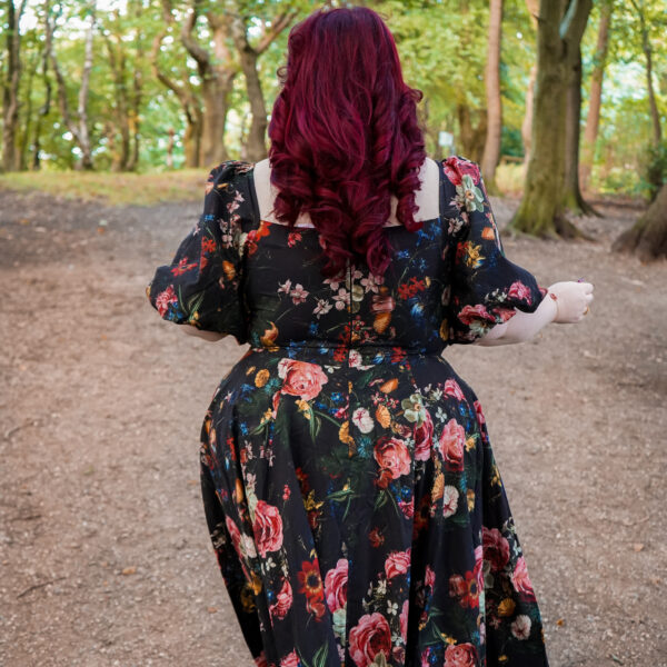 Why Is My Gold Chain Turning Black? (Reasons And Solutions) She Might