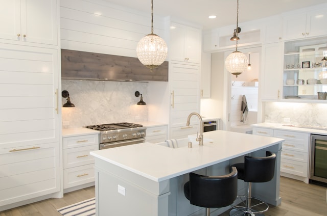 Quartz Worktops: Elevate Your Space with Chic Style and Durability 1 Quartz Worktops: Elevate Your Space with Chic Style and Durability 1