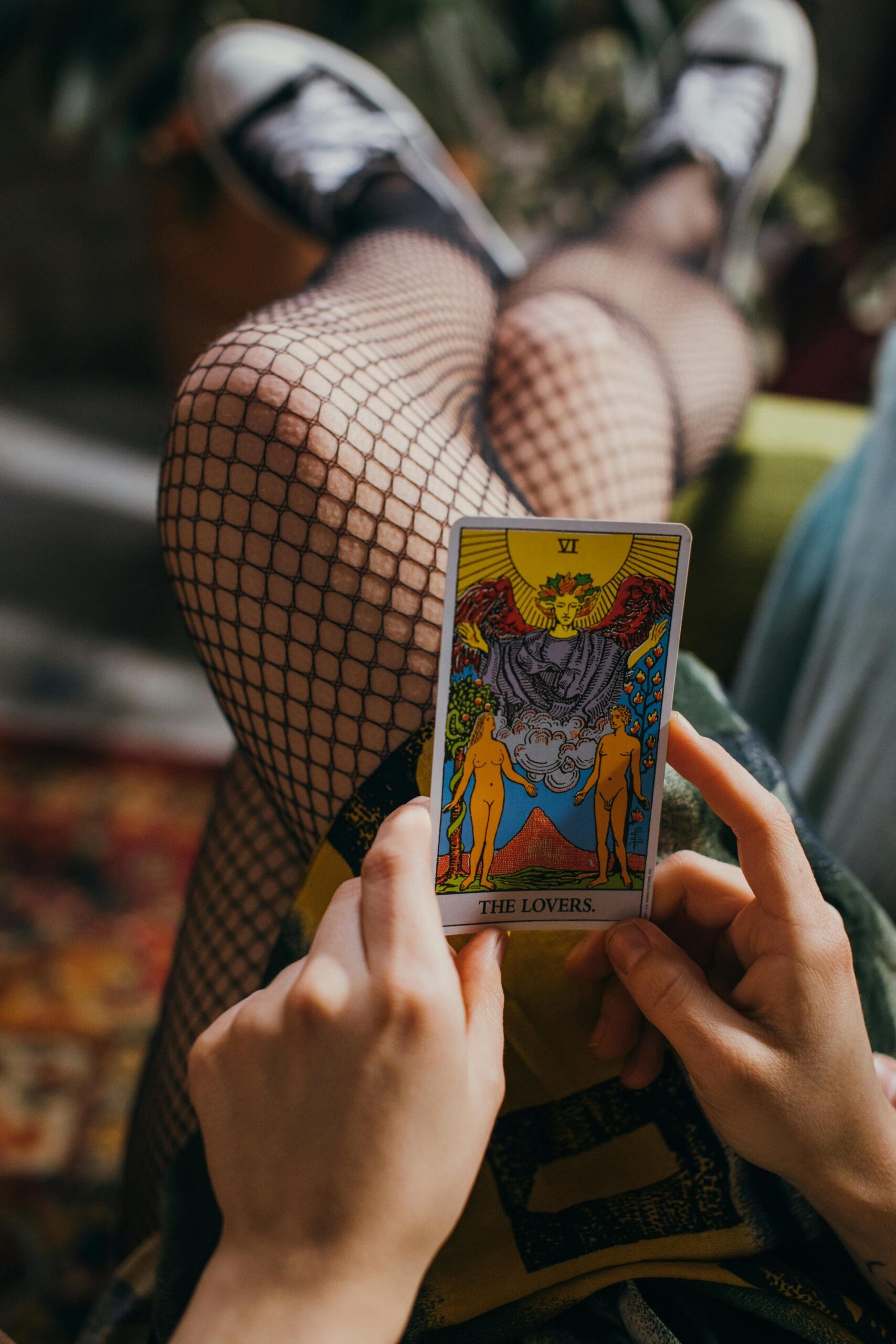 Curves and Cards: Love Tarot for the Plus-Sized Goddess 2 Curves and Cards: Love Tarot for the Plus-Sized Goddess