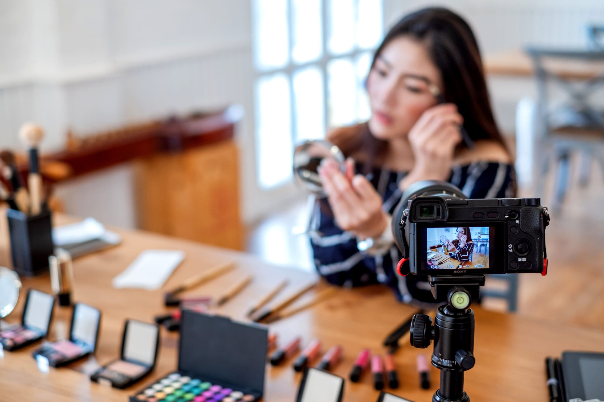 How to Film And Edit Makeup Video Tutorials: A Friendly Guide 1 How to Film And Edit Makeup Video Tutorials: A Friendly Guide 1