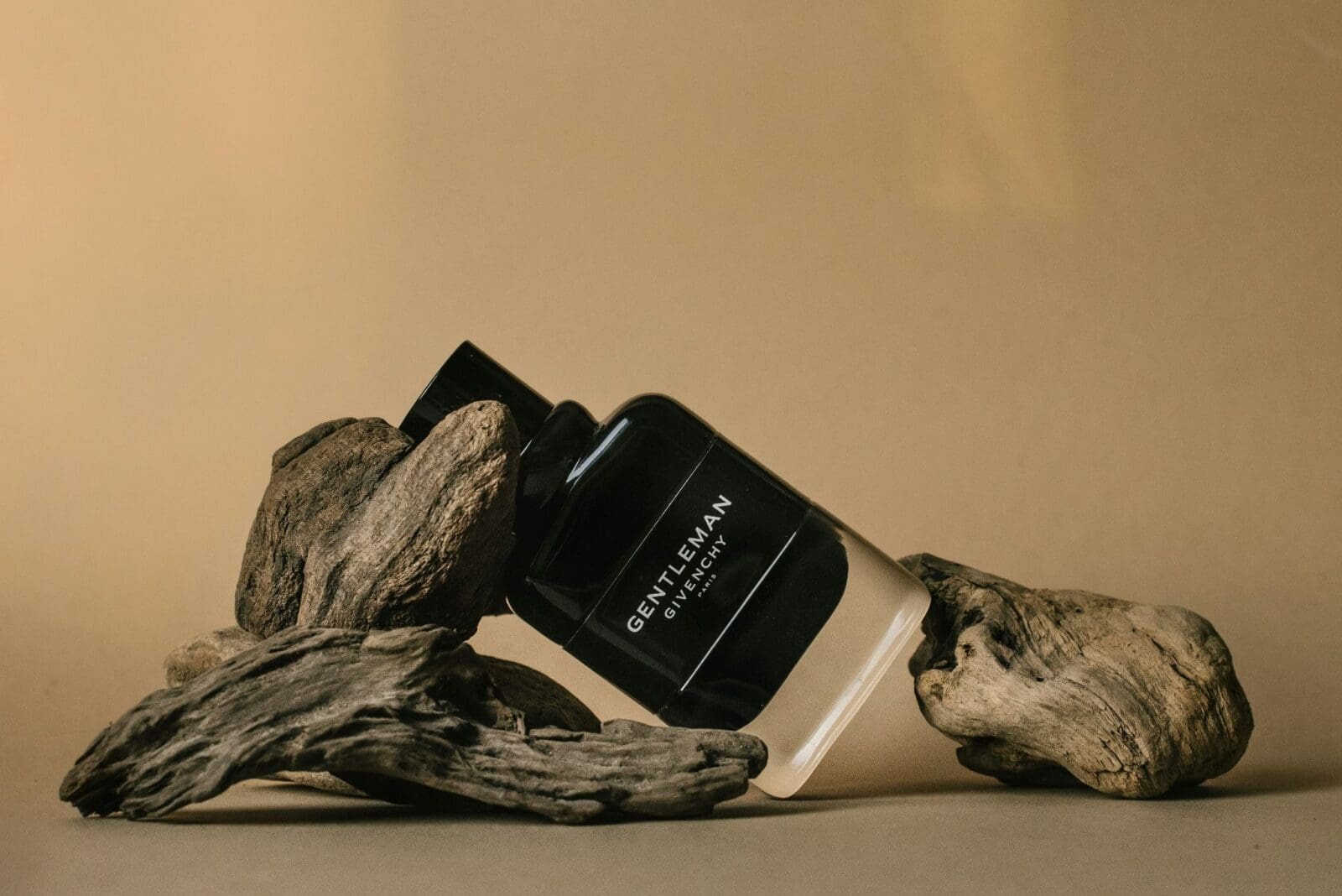 How Fragrance Became Part of the Modern Self-Care Language 1 How Fragrance Became Part of the Modern Self-Care Language 1