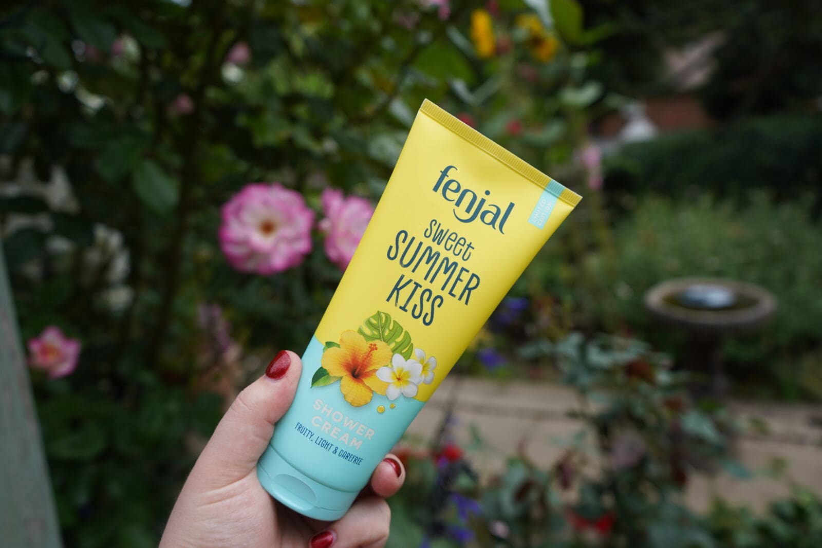 AD NEW Fenjal Sweet Summer Kiss Range 2 NEW Fenjal Sweet Summer Kiss Range, shower cream